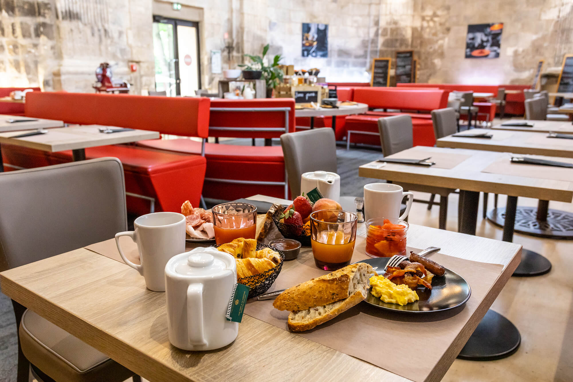 Table de petit-déjeuner à l'hôtel de Bourbon